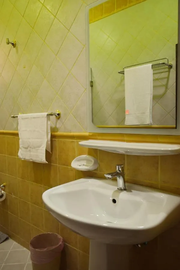 Apartment شقق وأجنحة التيوليب والروز وود الفاخرة Jeddah