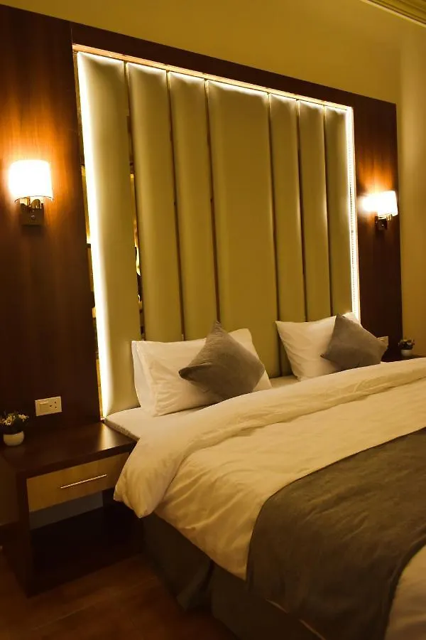 شقق وأجنحة التيوليب والروز وود الفاخرة Jeddah Apartment